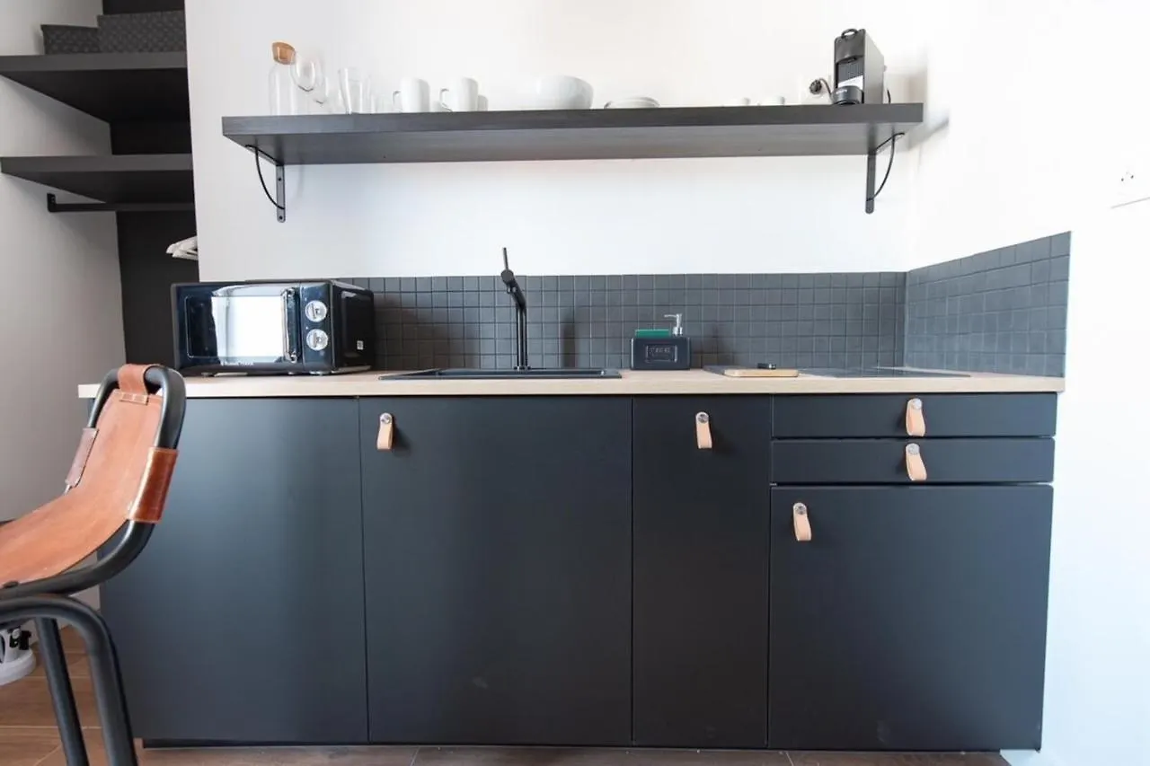 Studio L'Atelier - Metro Valmy - Vaise ليون